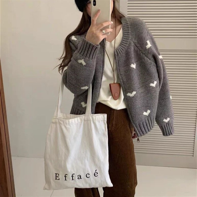Round neck loose long sleeved sweater for women