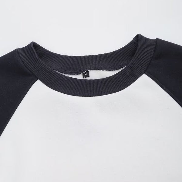 Spring round neck embroidered sweatshirt with text