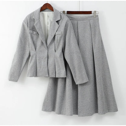 A length half skirt two-piece set