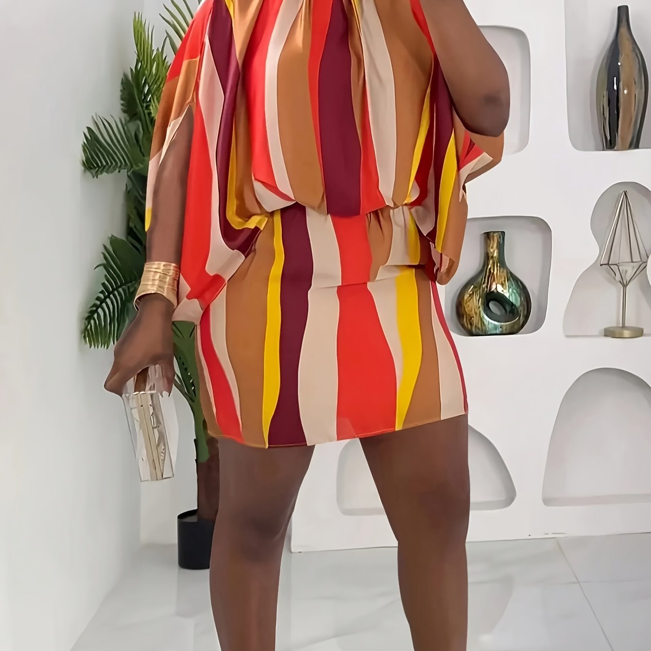 Robe Courte Décontractée Rayée Grande Taille pour Femme avec Détail de Nœud à l'Encolure