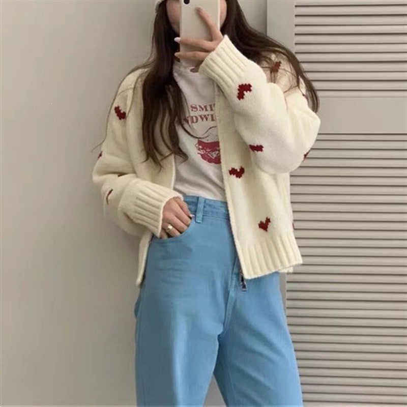 Round neck loose long sleeved sweater for women