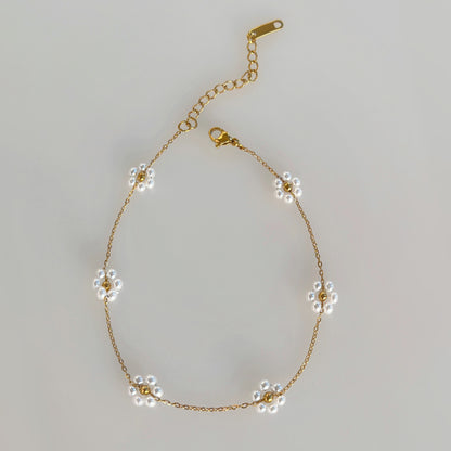 Pearl Small Flower Necklace