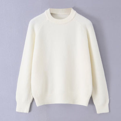 Simple grey round neck pullover sweater