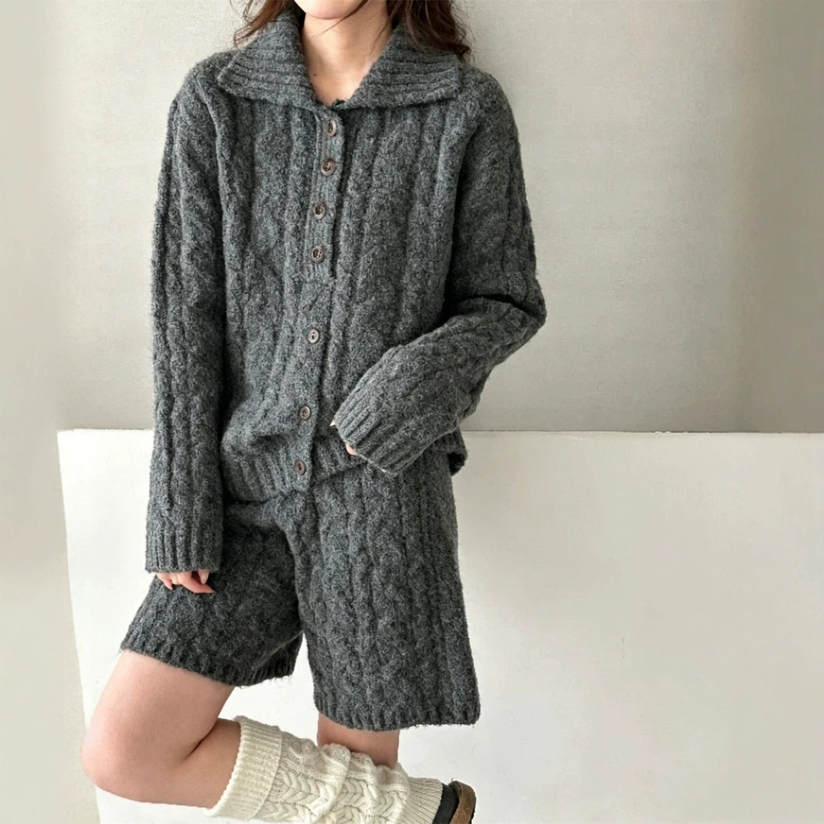 Collar pullover sweater high waisted shorts set for women