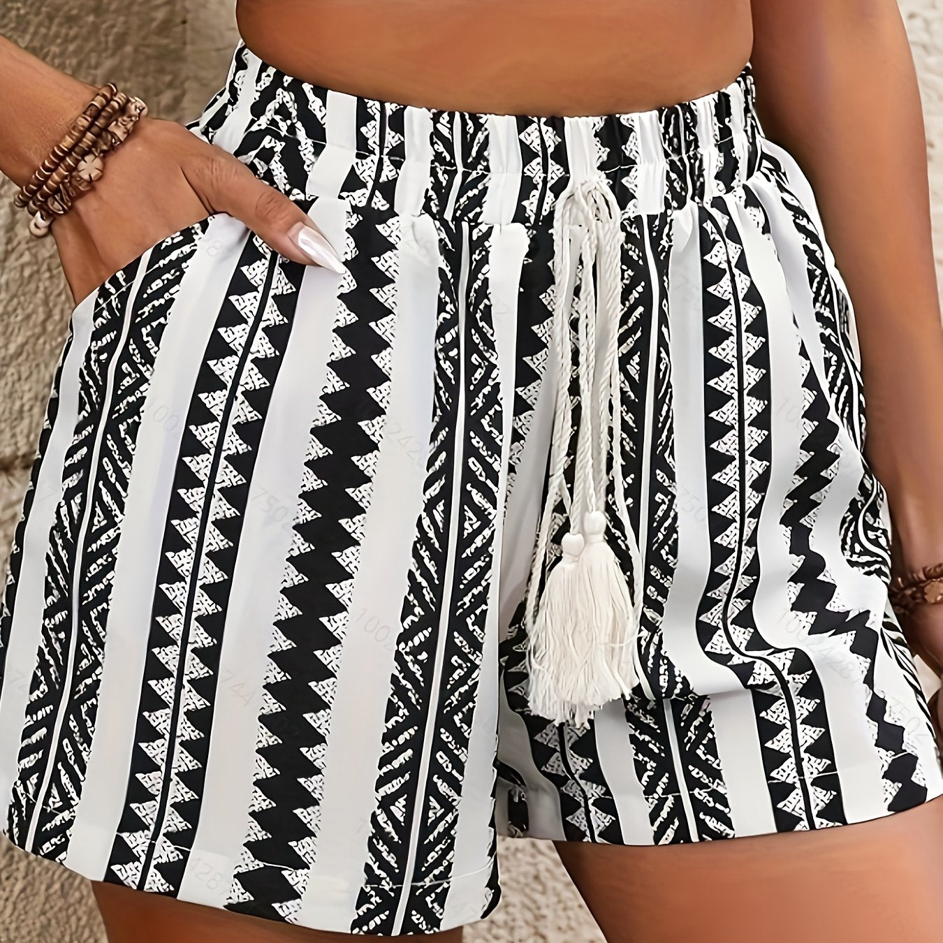 Shorts à rayures noires et blanches avec franges pour femme - Shorts d'été décontractés