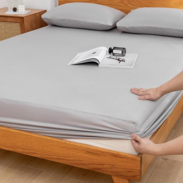 Protège-matelas antidérapant, anti-poussière et tout compris