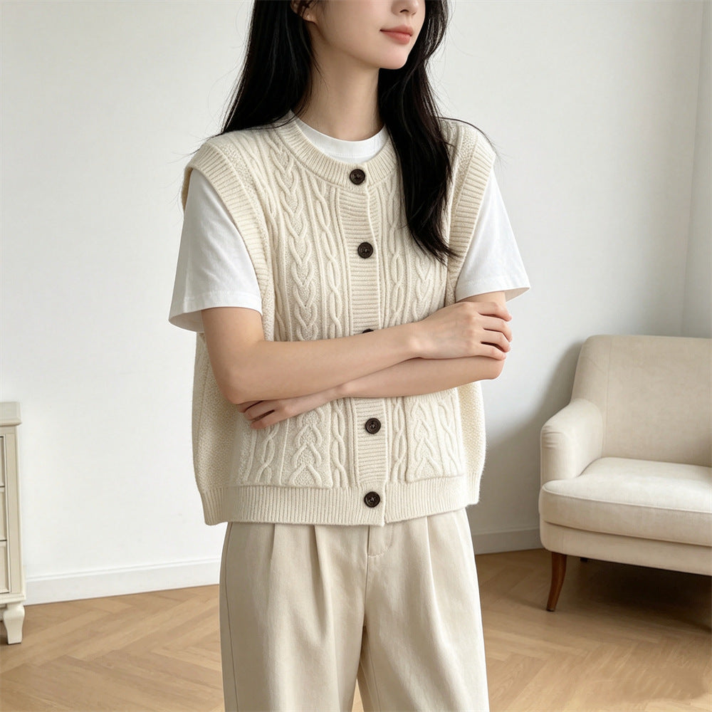 Round neck pocket sleeveless sweater for women