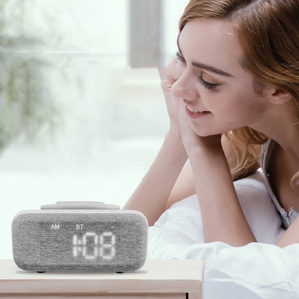 Haut-parleur Bluetooth 6-en-1 avec recharge sans fil et réveil