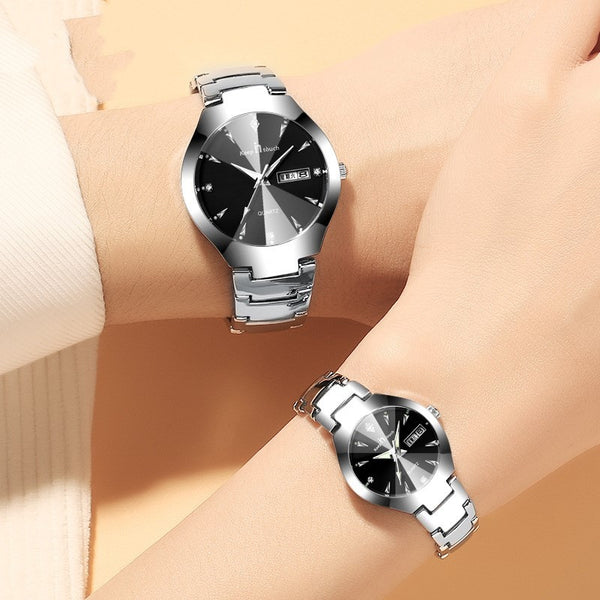 Luminous couple quartz watch