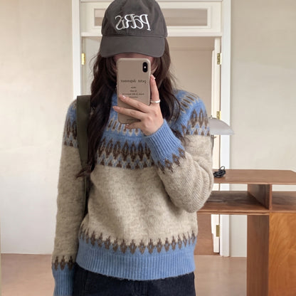 Round neck loose sweater
