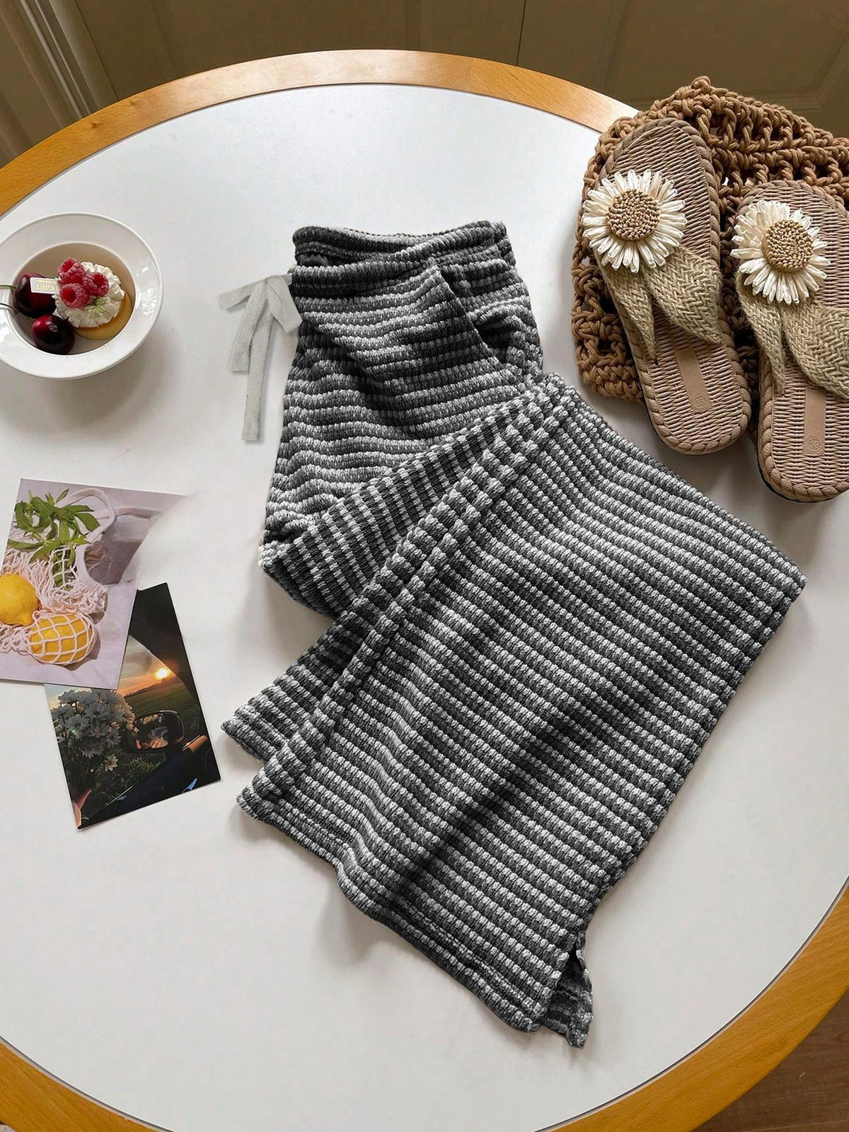 Loose striped drawstring waistband pocket casual pants