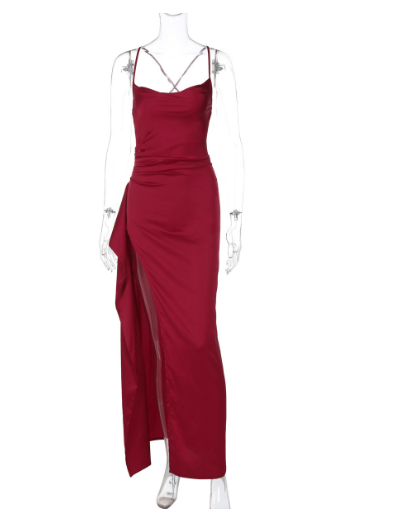 Nouvelle robe d'été fine de couleur unie avec fente à la taille et licou sexy