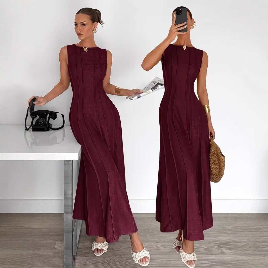 Robe longue élégante et stylée plissée sans manches à col rond pour femme