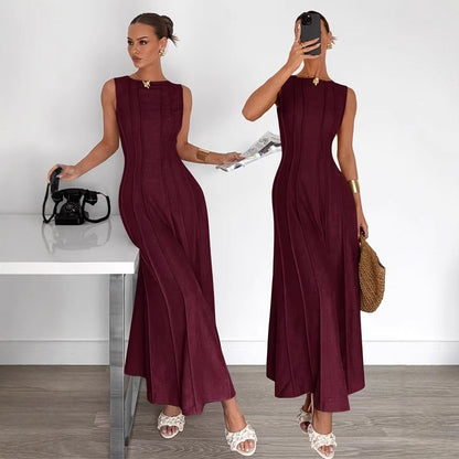 Robe longue élégante et stylée plissée sans manches à col rond pour femme