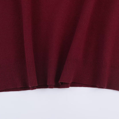 Simple and loose long sleeved knitted sweater