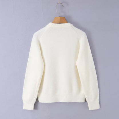 Simple grey round neck pullover sweater