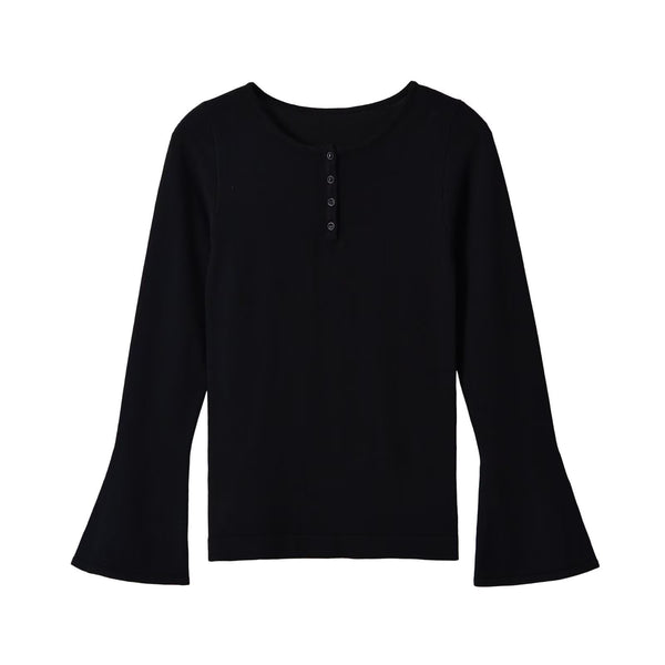 Horn long sleeved round neck knitted sweater