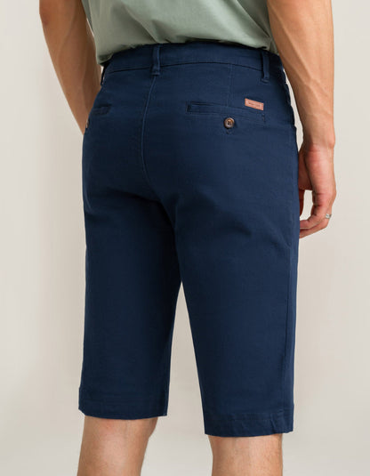 Short en jean ajusté bleu marine