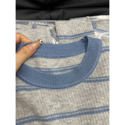 Blue and Gray Contrast Lightweight Knit Sweater