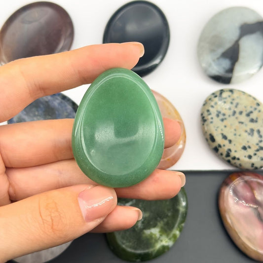 Pierres d'inquiétude pour le pouce - Cristal de guérison en quartz