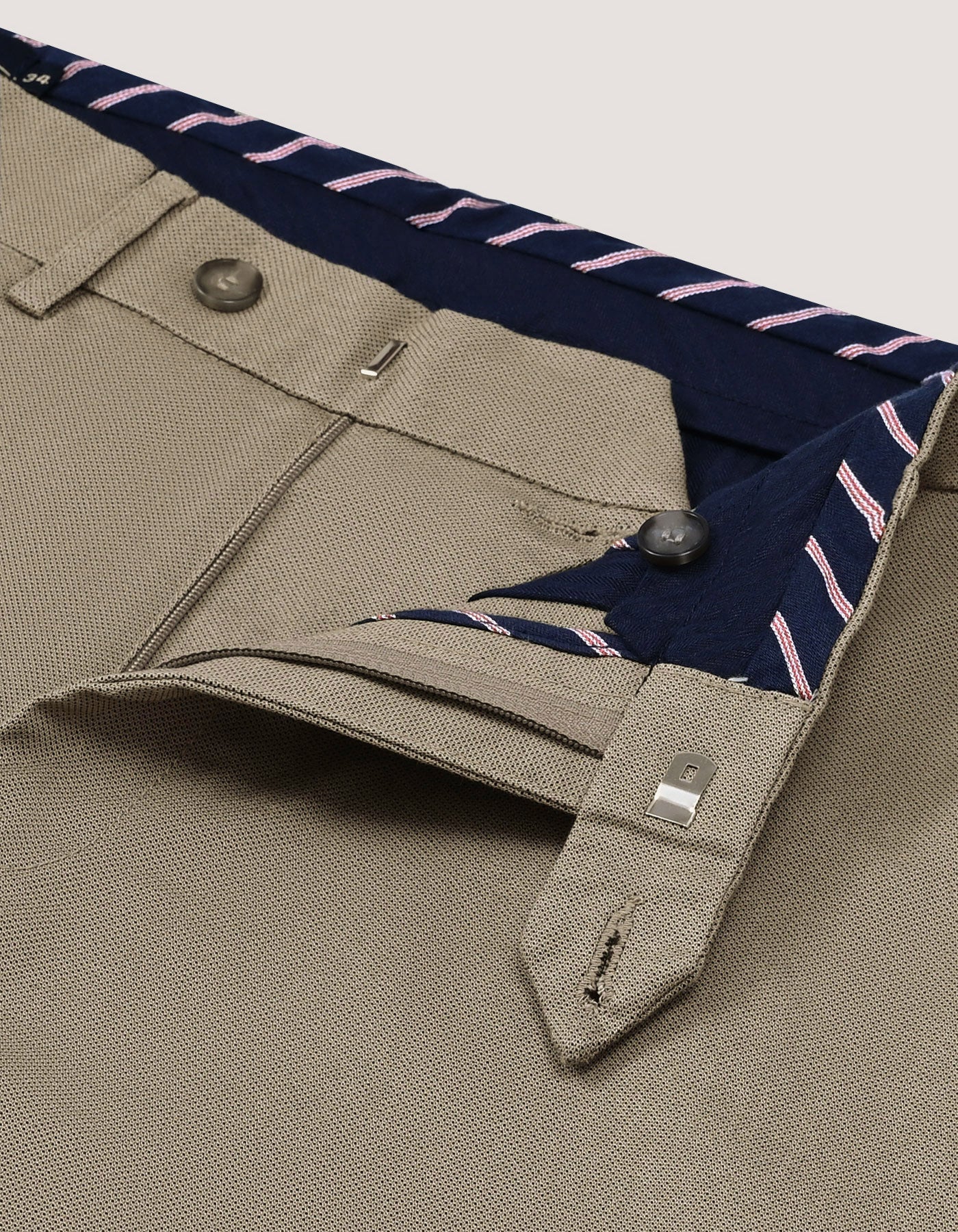 Pantalon Chino texturé effet pierre
