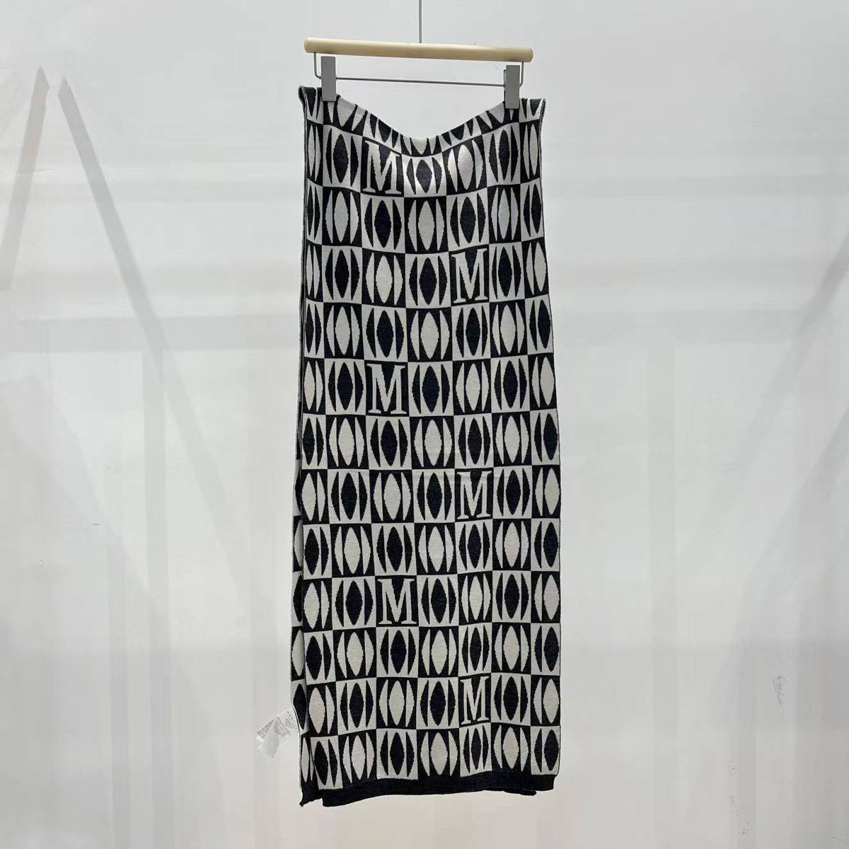 Cashmere wool double-sided jacquard knitted scarf - view 2