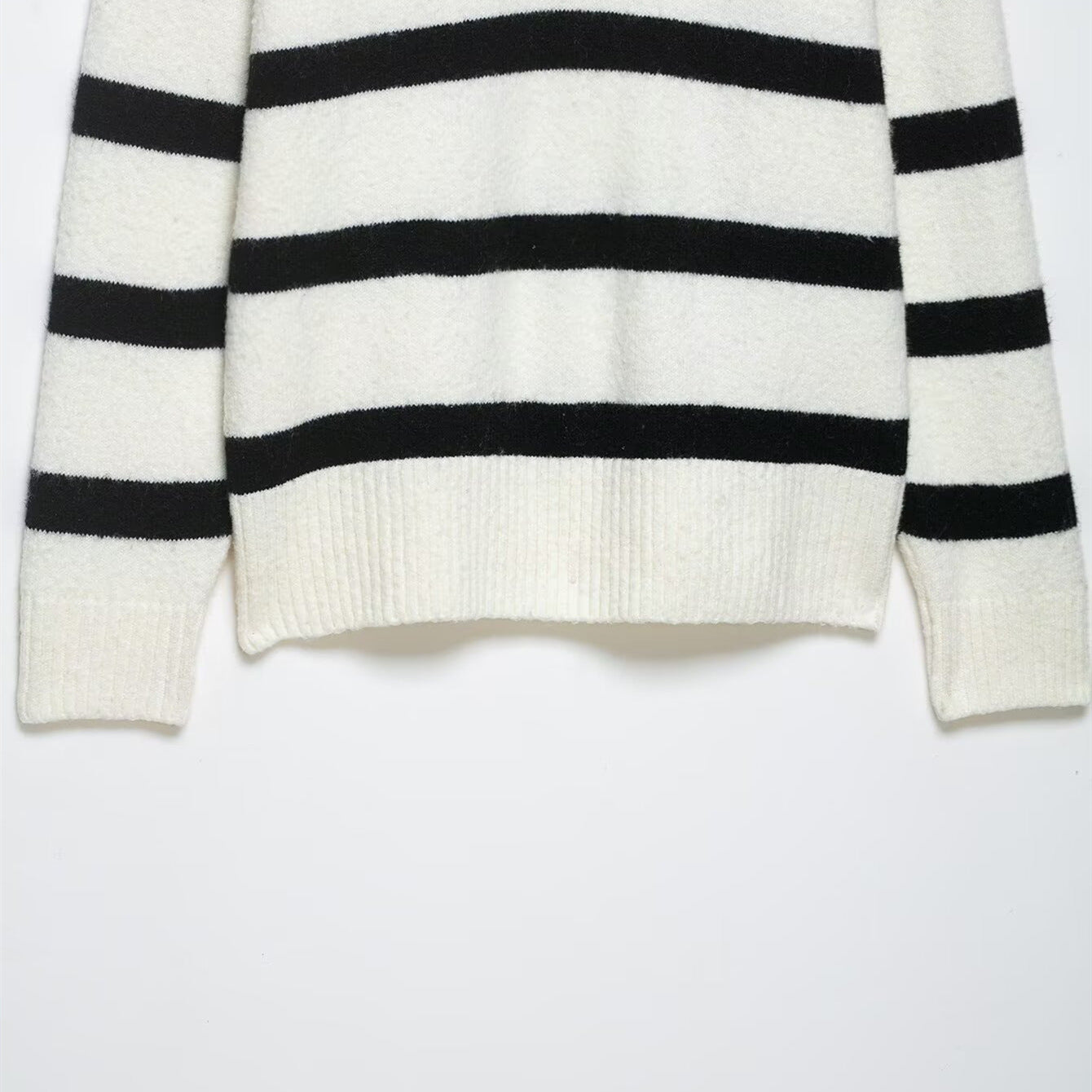Lazy style soft and sticky striped contrasting pullover sweater