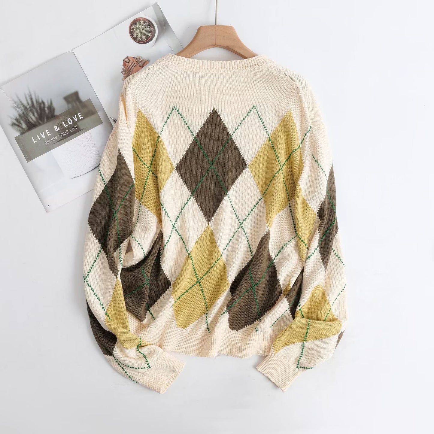 Style Round Neck Long Sleeve Knit Sweater for Women