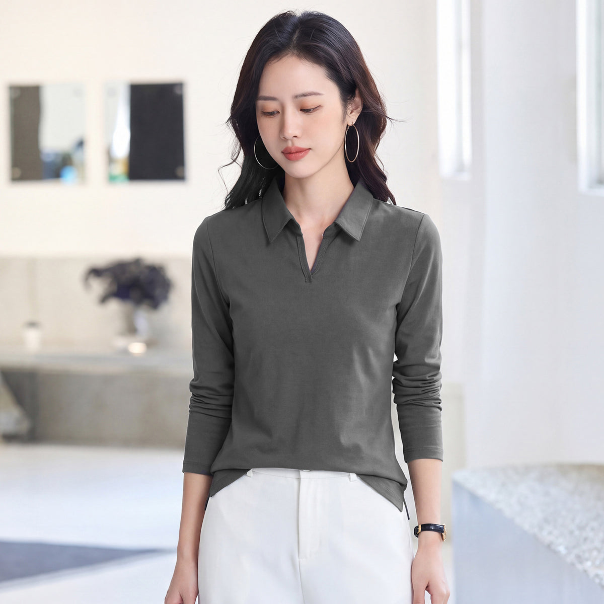 Collar long sleeved top