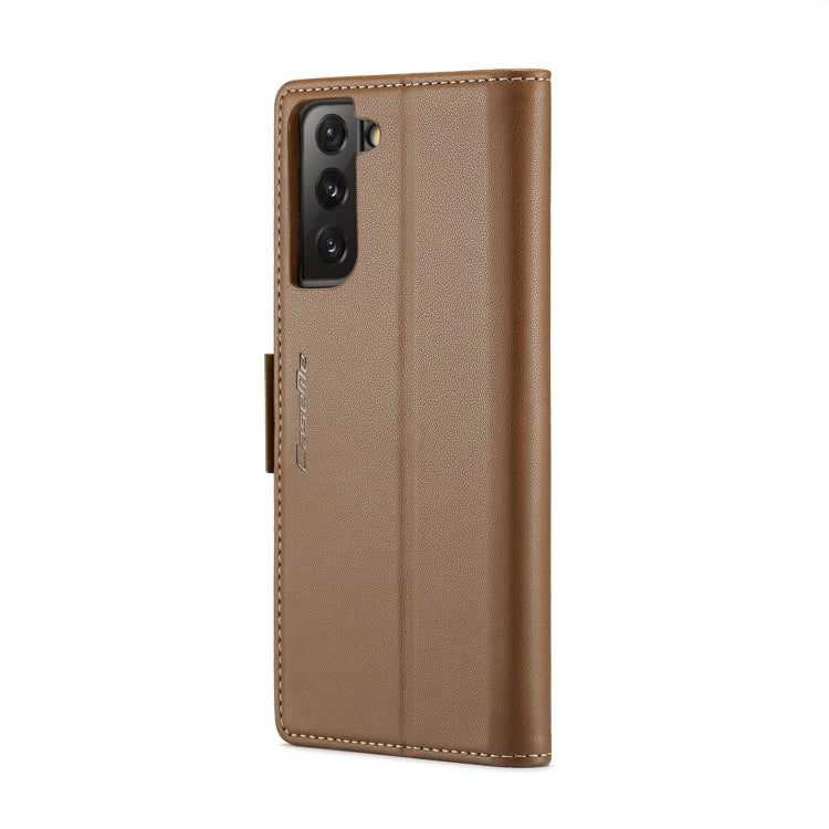 Pour Samsung Galaxy S21 FE 5G Étui Caseme 023 Boucle Papillon Texture Litchi RFID Anti-vol Étui de Téléphone en Cuir (Marron)