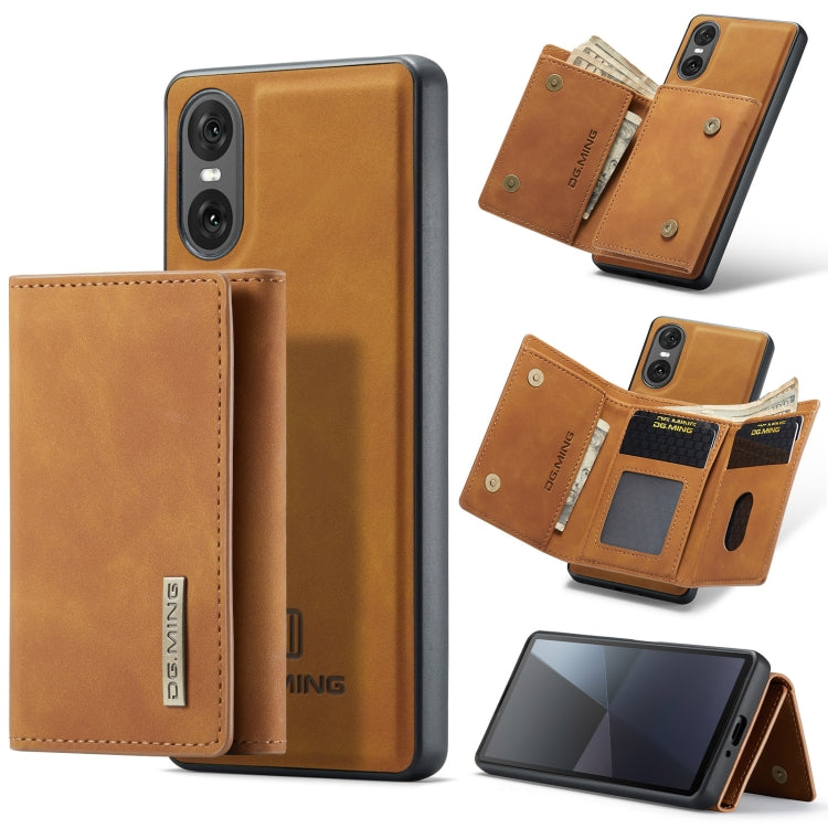 Pour Sony Xperia 10 VI DG.MING M1 Series Portefeuille Multi-Cartes Pliant en 3 + Étui de Téléphone Magnétique (Marron)