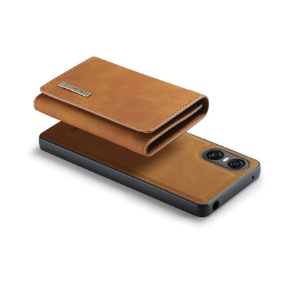 Pour Sony Xperia 10 VI DG.MING M1 Series Portefeuille Multi-Cartes Pliant en 3 + Étui de Téléphone Magnétique (Marron)