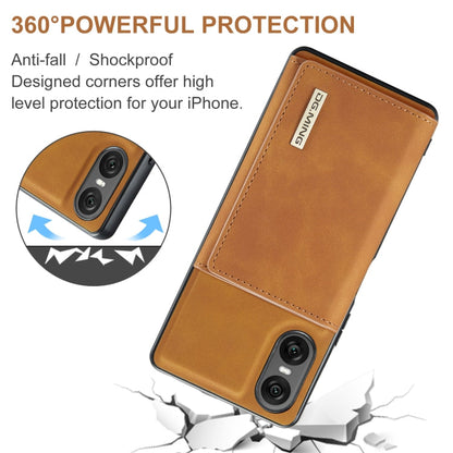 Pour Sony Xperia 10 VI DG.MING M1 Series Portefeuille Multi-Cartes Pliant en 3 + Étui de Téléphone Magnétique (Marron)