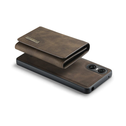 Pour Sony Xperia 10 VI DG.MING Série M1 Étui portefeuille multi-cartes 3 volets + coque de téléphone magnétique (café)