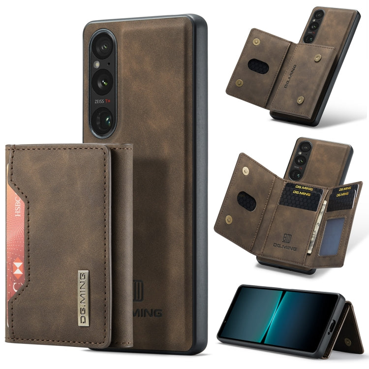 Pour Sony Xperia 1 VI DG.MING Série M2 Étui portefeuille multi-cartes à 3 volets + Coque de téléphone magnétique (Café)