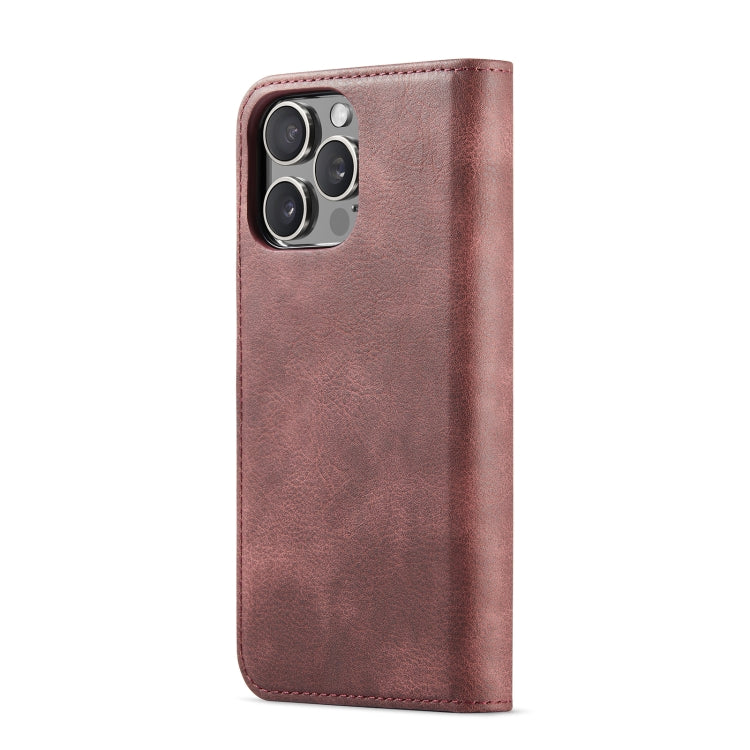 Pour iPhone 16 Pro Max DG.MING Étui de téléphone en cuir magnétique détachable texturé Crazy Horse (Rouge)