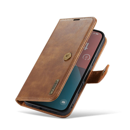 Pour iPhone 16 Étui de Téléphone en Cuir Magnétique Détachable Texture Crazy Horse DG.MING (Marron)