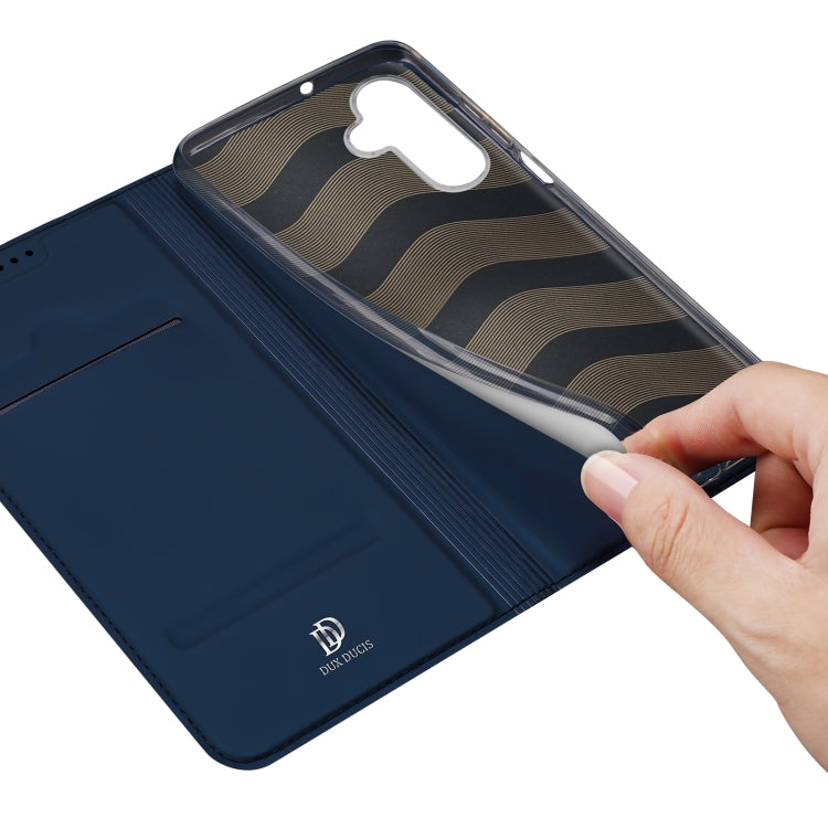 For Samsung Galaxy A15 5G / 4G DUX DUCIS Skin Pro Series Flip Leather Phone Case(Blue)