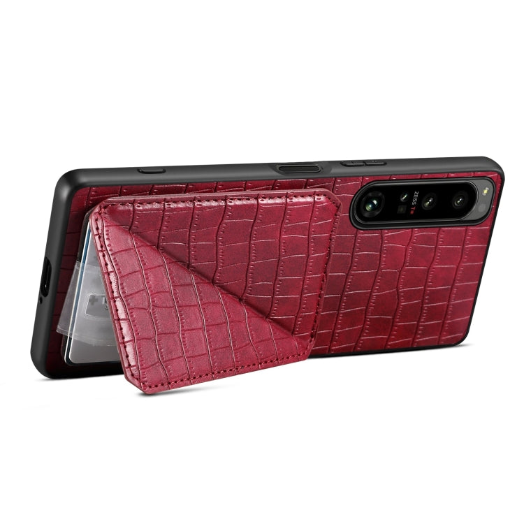 Pour Sony Xperia 1 V Coque de téléphone arrière en cuir imitation crocodile Denior avec support (Rose Rouge)