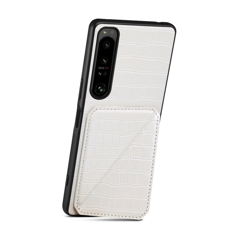 Pour Sony Xperia 1 V Coque de Téléphone Arrière en Cuir de Crocodile d'Imitation Denior avec Support (Blanc)