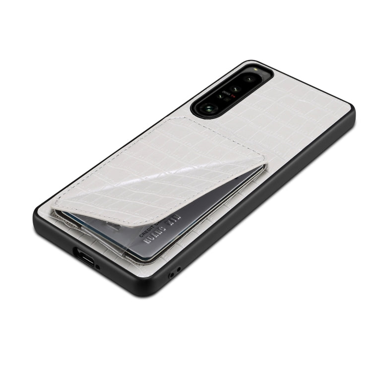 Pour Sony Xperia 1 V Coque de Téléphone Arrière en Cuir de Crocodile d'Imitation Denior avec Support (Blanc)