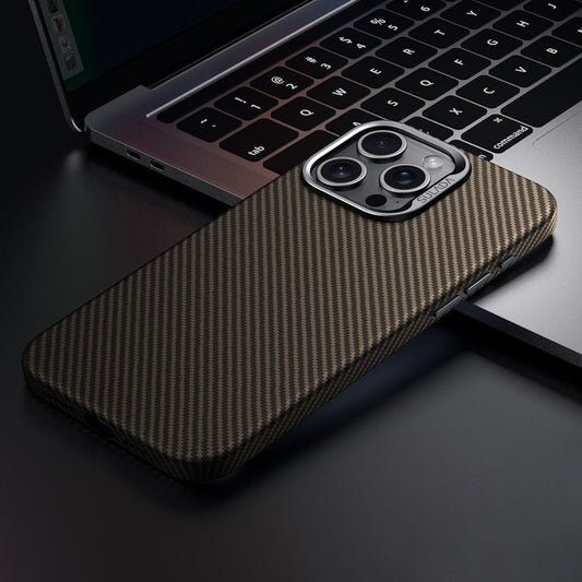 Pour iPhone 14 Pro Max SULADA Coque de téléphone antichoc en PC texturé Kevlar 600D (marron)