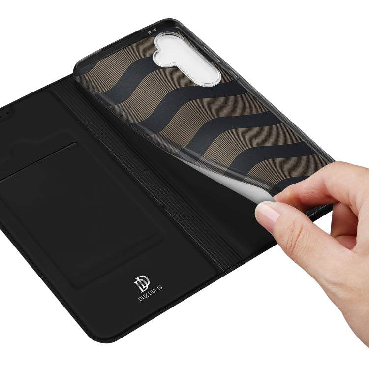 For Samsung Galaxy S24 FE 5G DUX DUCIS Skin Pro Series Flip Leather Phone Case(Black)