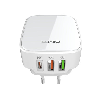 LDNIO Q334 32W Type-C + Dual USB Port Charger with 1m USB-C / Type-C Data Cable, Plug Type:EU Plug(White)