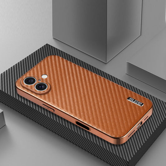 Pour iPhone 16 Coque de téléphone à bords galvanisés et texture fibre de carbone AZNS (marron)
