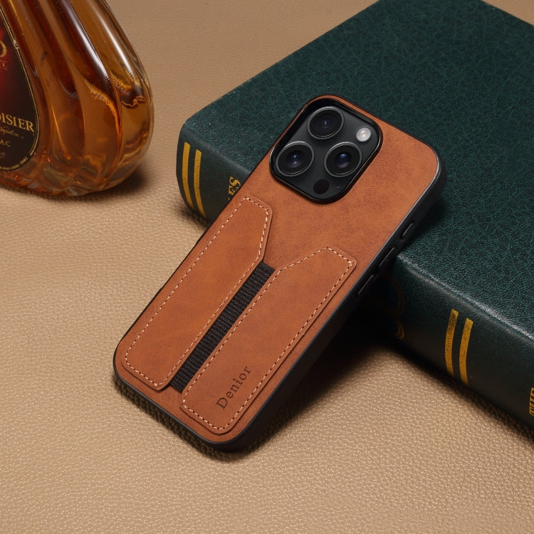 Pour iPhone 16 Pro Denior D07 DV Coque arrière en PU avec fente pour cartes élastique (marron)