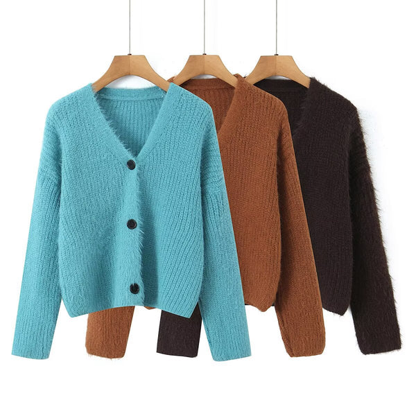French versatile and minimalist cardigan sweater