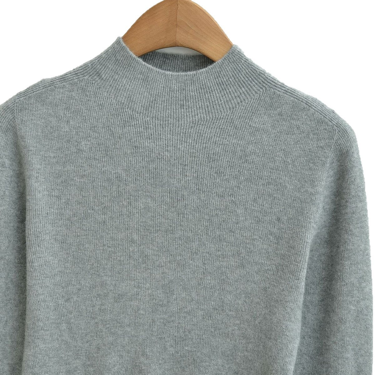 Women's Slim Fit Long Sleeve Mock Neck Seamless Wool Blend Knit Top