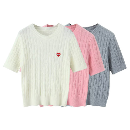 Short sleeved embroidery college style knitted sweater