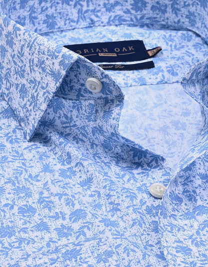 Chemise habillée à imprimé botanique blanc et bleu ciel